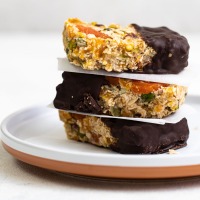 Raw Apricot and Ginger bars